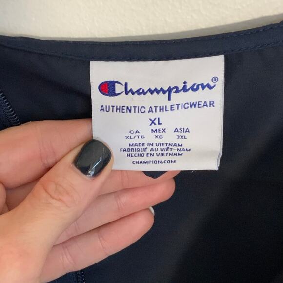 Champion Auburn Pullover size xl - Picture 2 of 5